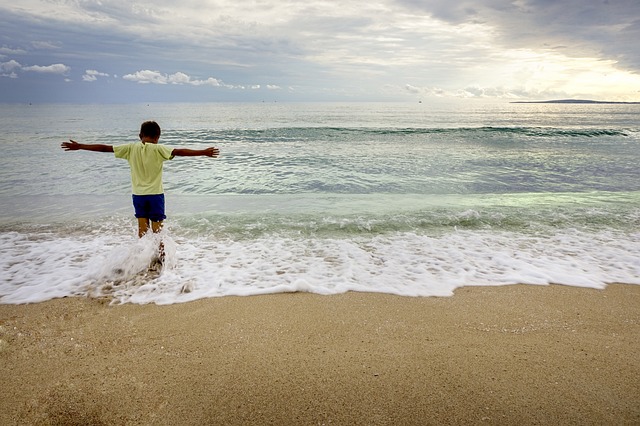 sea-1349860_640