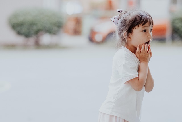 little-girl-6804076_640